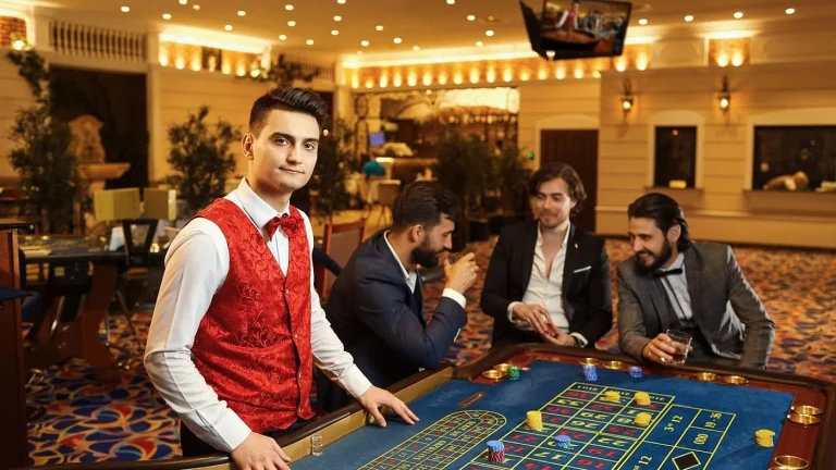 So sánh phiên bản điều khoản và ghi lại thay đổi theo thời điểm — F8BET